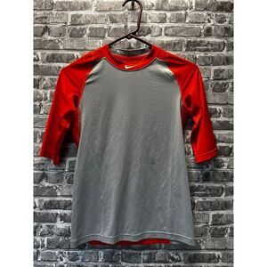 Nike‎ Pro